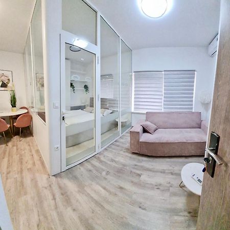 Ljubljana Central Lux Apartment With Free Parking Buitenkant foto